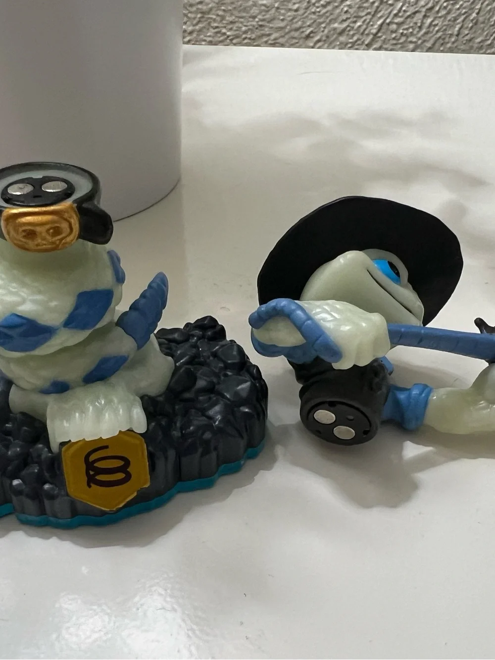 Skylanders SWAP Force Quick Draw Rattle Shake Swap-able Figure Glow in the Dark